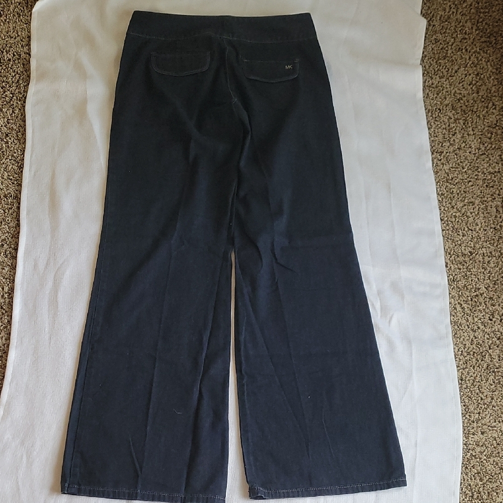 Women's Black Wide-Leg Jeans - Picture 11 of 11